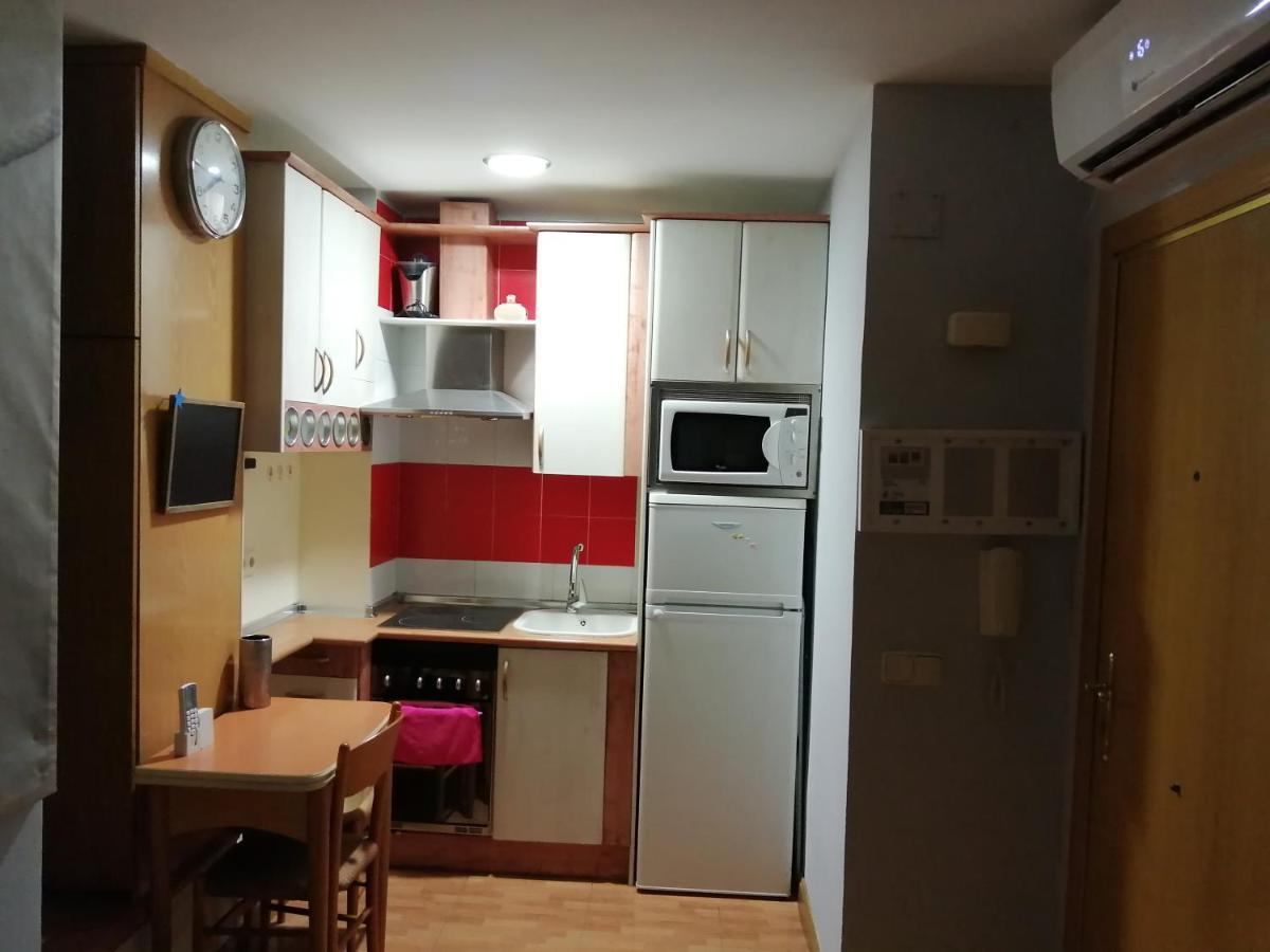 Apartamentos Deluxe Barajas Madrid Exterior foto