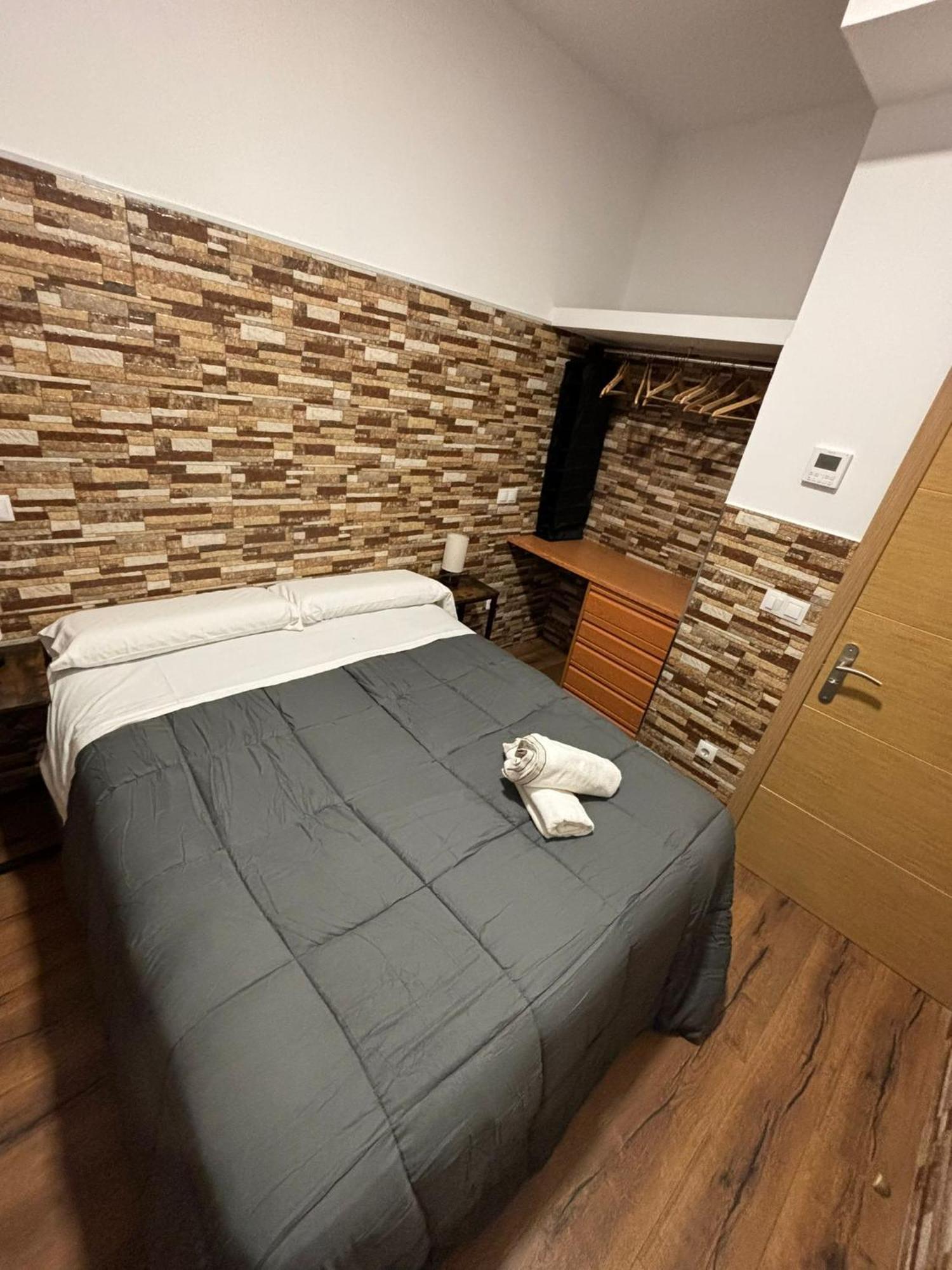 Apartamentos Deluxe Barajas Madrid Exterior foto