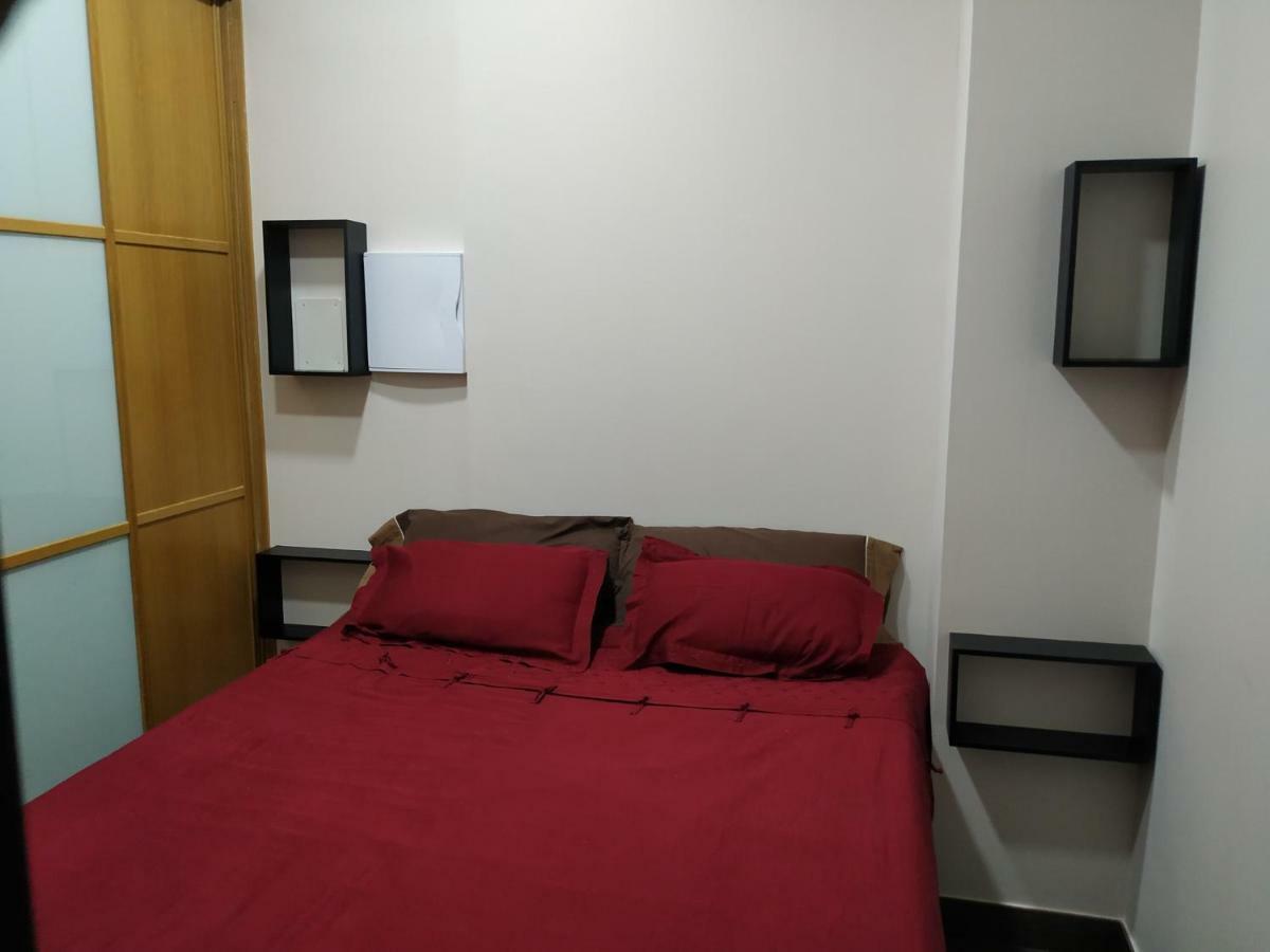 Apartamentos Deluxe Barajas Madrid Exterior foto
